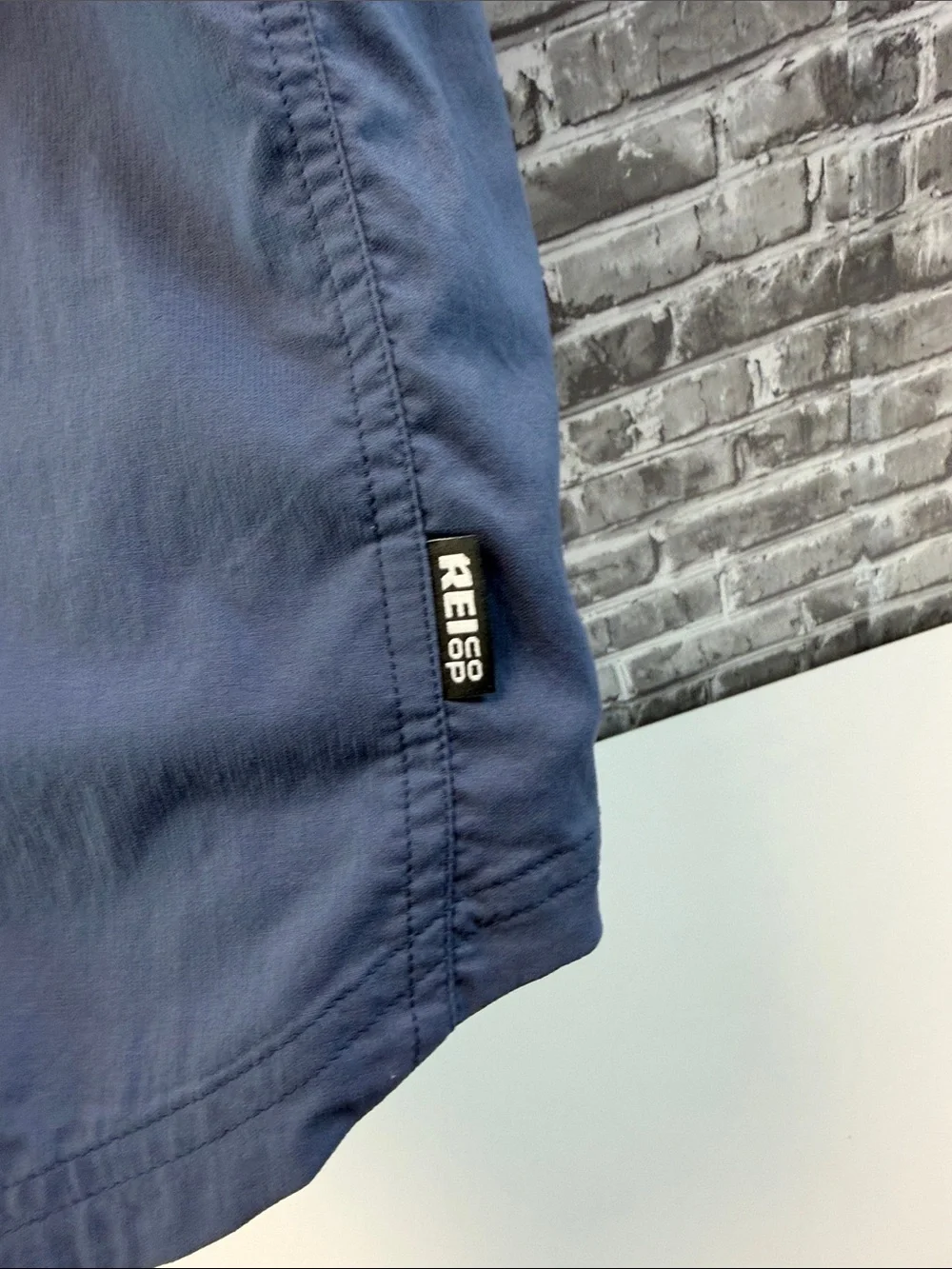 REI‎ Short-Sleeve Outdoor Button-Down Shirt in Slate Blue